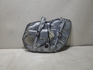 стеклоподъемник передний левый Kia Sorento 2 поколение 2010, 2.2 л., D4HB, дизель, 6МКПП, черный, внедорожник 5 дв.