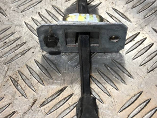 ограничитель открывания двери Mazda 2 1 поколение 2003, 1.4 л., F6JB, дизель, хетчбэк 5 дв.