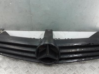 решетка радиатора Mercedes-Benz CLS-Класс C219 2007, 3.0 л., дизель, АКПП, седан