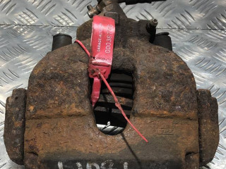 суппорт передний левый Toyota 2001, 2.0 л., 1CD-FTV, дизель, 5МКПП, универсал