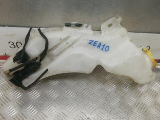 бачок омывателя Dodge Journey 1 поколение 2010, 2.0 л., дизель, МКПП, внедорожник 5 дв.