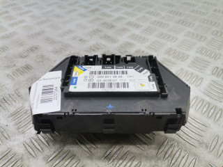 блок управления сиденьем Mercedes-Benz S-Класс W220 1999, A2208211358