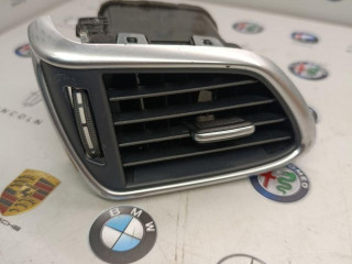 дефлектор обдува салона Infiniti QX30 1 поколение 2018, 2.0 л., бензин, 687615DA0B