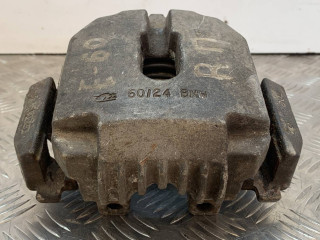 суппорт передний правый BMW 5 серия E60/E61 2006, 2.5 л., бензин, МКПП, универсал