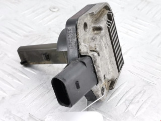 датчик уровня масла Audi A4 B5 1999, 1.6 л., МКПП, универсал, 1J0907660B
