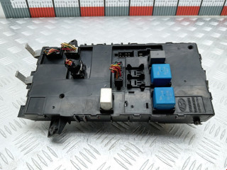 блок реле Hyundai Coupe GK 2004, 2.0 л., МКПП, купе, 954102C160