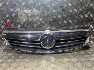 решетка радиатора Opel Zafira 2 поколение (B) [рестайлинг] 2011, 1.6 л., A 16 XER, бензин, 5МКПП, минивэн