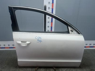 дверь передняя правая Skoda Superb 2 поколение 2009, 2.0 л., дизель, МКПП, универсал