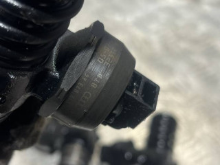 форсунка Volkswagen Touran 1 поколение 2005, 1.9 л., BKC, дизель, 5МКПП, минивэн, 038130073AG