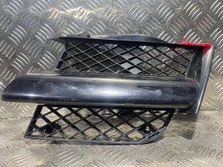 решетка радиатора Mitsubishi Outlander 1 поколение 2007, 2.4 л., бензин, МКПП, внедорожник 5 дв., MR971687