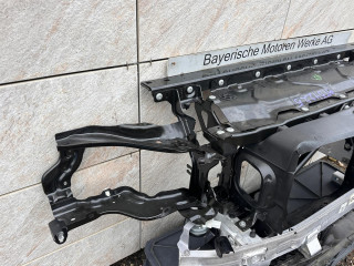 передняя панель крепления облицовки (телевизор) BMW 2023, 3.0 л., B58B30, бензин, 475, полный привод