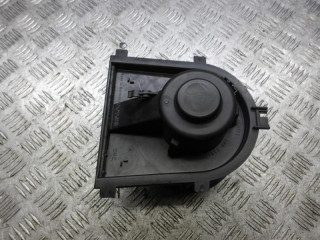 моторчик печки Volkswagen Golf 3 поколение 1999, 1.4 л., бензин, МКПП, хетчбэк 5 дв., 1J1819021