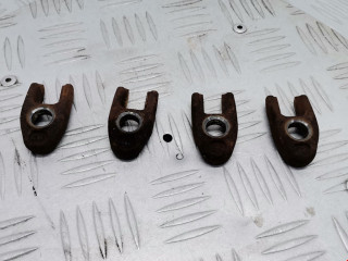 крепление форсунки Nissan Almera N16 2003, 1.5 л., МКПП, хетчбэк 3 дв.