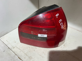 фонарь задний правый Audi A3 8L 1996, 1.6 л., бензин, хетчбэк 5 дв.
