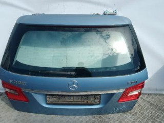 крышка багажника (дверь 3-5) Mercedes-Benz E-Класс W212/S212/C207/A207 2012, 2.2 л., дизель, АКПП, универсал