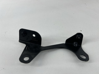 кронштейн (крепление) Jaguar XJ 4 поколение 2015, 2.0 л., бензин, CX2314W163AB