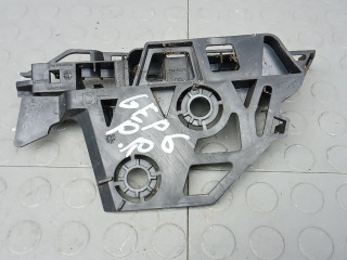 крепление ( кронштейн ) крыла Peugeot 3008 1 поколение 2010, 1.6 л., дизель