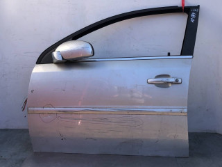 дверь передняя левая Opel Signum C 2003, 2.2 л., бензин, АКПП, хетчбэк 5 дв.