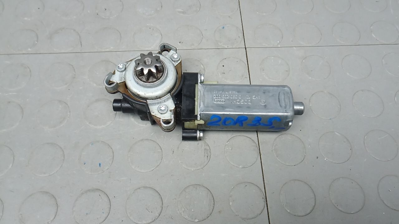 Моторчик сидения передний Mercedes-Benz M-Класс W164 2007, 3.0 л., дизель, внедорожник 5 дв. - фото №1