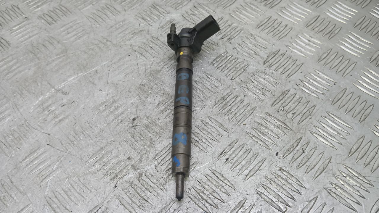 форсунка Volkswagen Passat B6 2008, 2.0 л., дизель, 03L130277, 0445116030 - фото №1