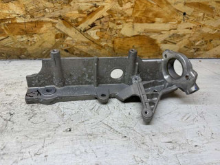 кронштейн (крепление) Mercedes-Benz GLA-Класс X156 2016, 2.2 л., дизель, АКПП, A6511420200