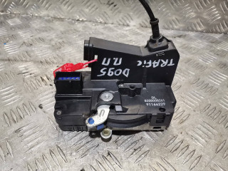 замок двери передней правой Renault Trafic 2 поколение 2005, 1.9 л., F9Q 650, дизель, 6МКПП, микроавтобус, 8200008261