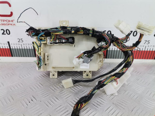 блок предохранителей Mitsubishi Colt 6 поколение (Z20/Z30) 2007, 1.1 л., МКПП, хетчбэк 3 дв., MN108319