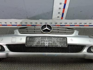 решетка радиатора Mercedes-Benz CLS-Класс C219 2007, 3.0 л., дизель, седан