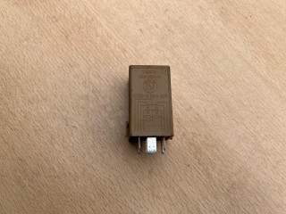 реле стеклоочистителей BMW 5 серия E60/E61 [рестайлинг] 2007, 3.0 л., дизель, АКПП, универсал, 8384505