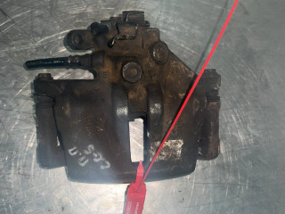 суппорт передний правый Citroen C5 1 поколение 2001, 2.2 л., дизель, 5МКПП, хетчбэк 5 дв.