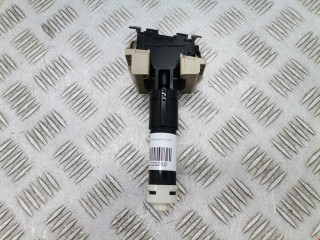форсунка омывателя фары Mazda CX-5 1 поколение KE 2012, 2.2 л., МКПП, внедорожник 5 дв.