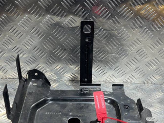 крепление аккумулятора Chevrolet Equinox 3 поколение 2019, 1.5 л., бензин, АКПП, внедорожник 5 дв.