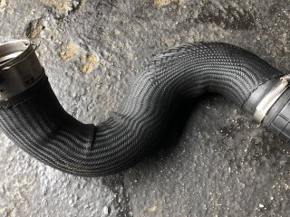 патрубок интеркулера Chevrolet Equinox 3 поколение 2019, 1.5 л., бензин, АКПП, внедорожник 5 дв., полный привод