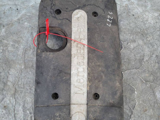 декоративная крышка двигателя Mercedes-Benz C-Класс W203/S203/CL203 2002, 2.2 л., дизель, 6МКПП, черный, универсал, A6110101067