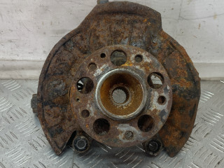 кулак поворотный правый Mercedes-Benz A-Класс W168 2001