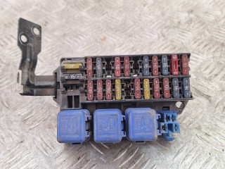 блок предохранителей Nissan Sunny N14 1993, хетчбэк 5 дв.