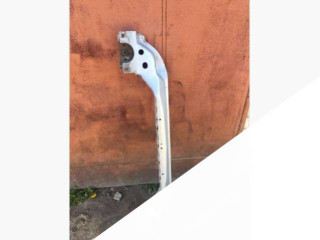 передняя панель крепления облицовки (телевизор) Land Rover Discovery 3 поколение 2008, 2.7 л., дизель