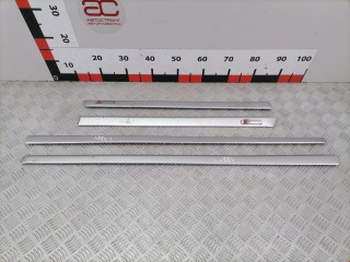 Комплект молдингов Audi A4 B7 2006, 2.0 л., МКПП, универсал, 8E0853963