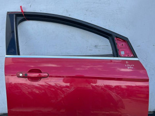 дверь передняя правая Ford Focus 3 поколение 2013, 1.0 л., бензин, 5МКПП, хетчбэк 5 дв.