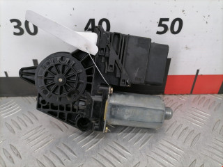 моторчик стеклоподъемника Volkswagen Passat B5 1998, 1.6 л., МКПП, седан, 1C0959811