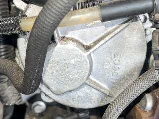 насос вакуумный Renault Laguna 3 поколение 2007, 2.0 л., M9R 805, дизель, АКПП, хетчбэк 5 дв.