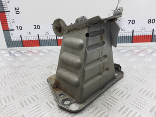 кронштейн переднего бампера Opel Vectra C 2002, 2.2 л., МКПП, седан