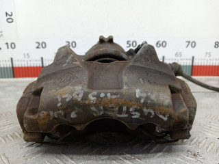 суппорт передний левый Renault Duster 1 поколение 2013, 1.5 л., МКПП, внедорожник 5 дв.