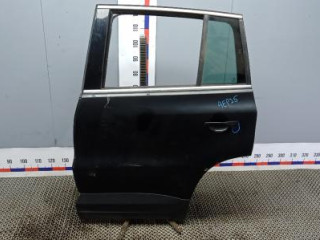 дверь задняя левая Volkswagen Tiguan 1 поколение 2010, 2.0 л., дизель, внедорожник 5 дв., 5N0833055A