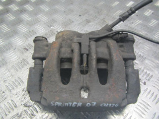 суппорт передний правый Mercedes-Benz Sprinter 2 поколение (W906) 2007, 2.2 л., дизель, МКПП, микроавтобус