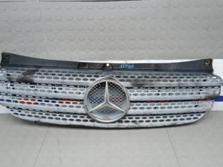 решетка радиатора Mercedes-Benz Vito W639 2004, 2.2 л., дизель, микроавтобус