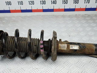 стойка передняя правая Skoda Yeti 1 поколение 2010, 2.0 л., дизель