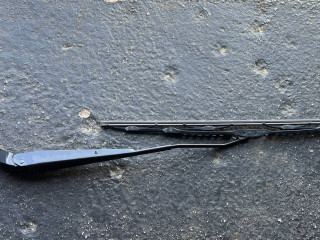 щеткодержатель (поводок стеклоочистителя, дворник) GMC Terrain 2 поколение 2020, 1.5 л., бензин, АКПП, внедорожник 5 дв., передний привод