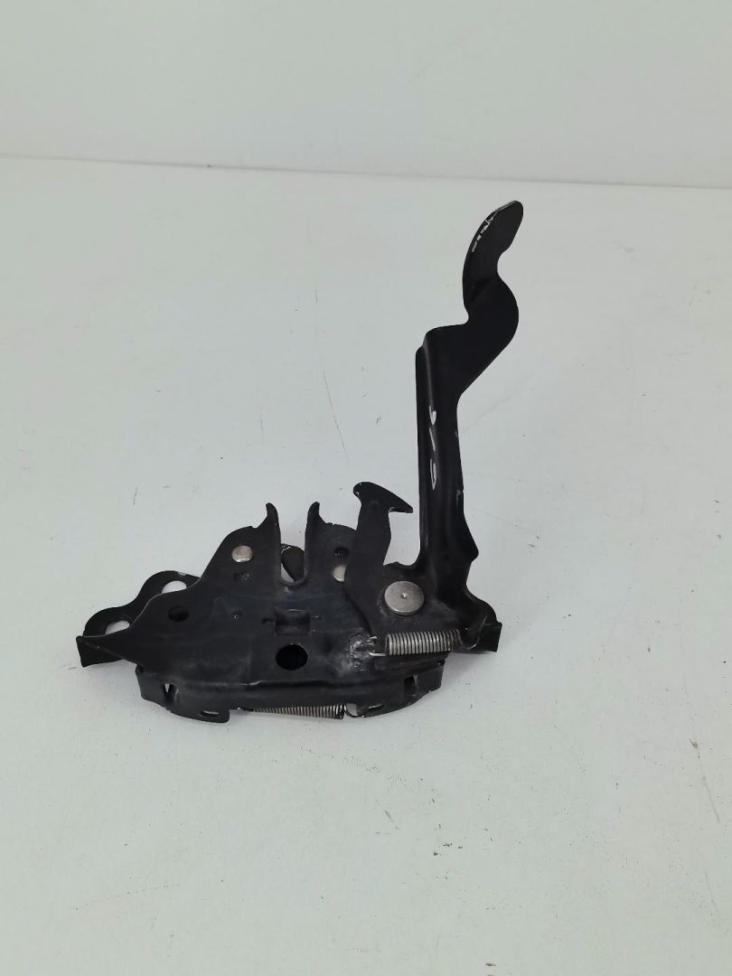 замок капота Nissan Elgrand E52 2017, 3.5 л., VQ35DE, бензин, АКПП, минивэн, правый руль, 656011AE0A - фото №1