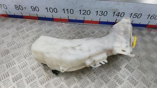 насос (моторчик) омывателя стекла Dodge Journey 1 поколение 2009, 2.0 л., дизель, АКПП, внедорожник 5 дв. - фото №1